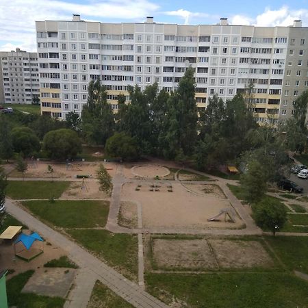 Комната Для Гостей Рядом С Станцией Метро Каменная Горка 明斯克 外观 照片