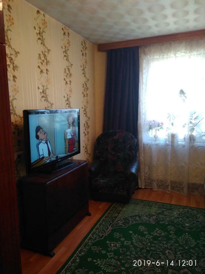 Комната Для Гостей Рядом С Станцией Метро Каменная Горка 明斯克 外观 照片